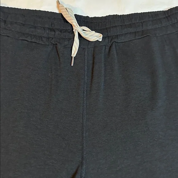 Vuori Performance Jogger Size M - Picture 3 of 10